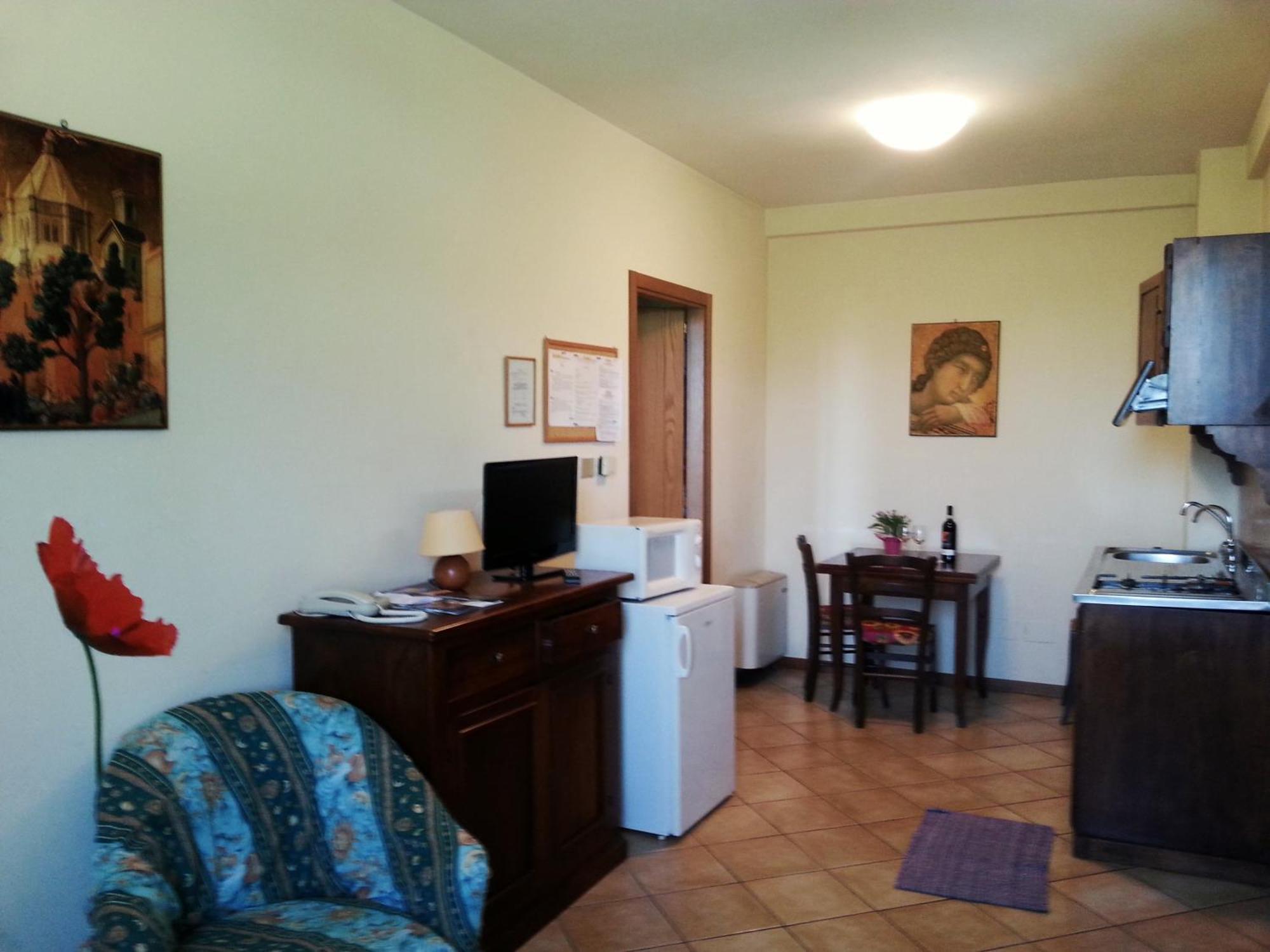 Residence Le Meridiane Siena Rum bild