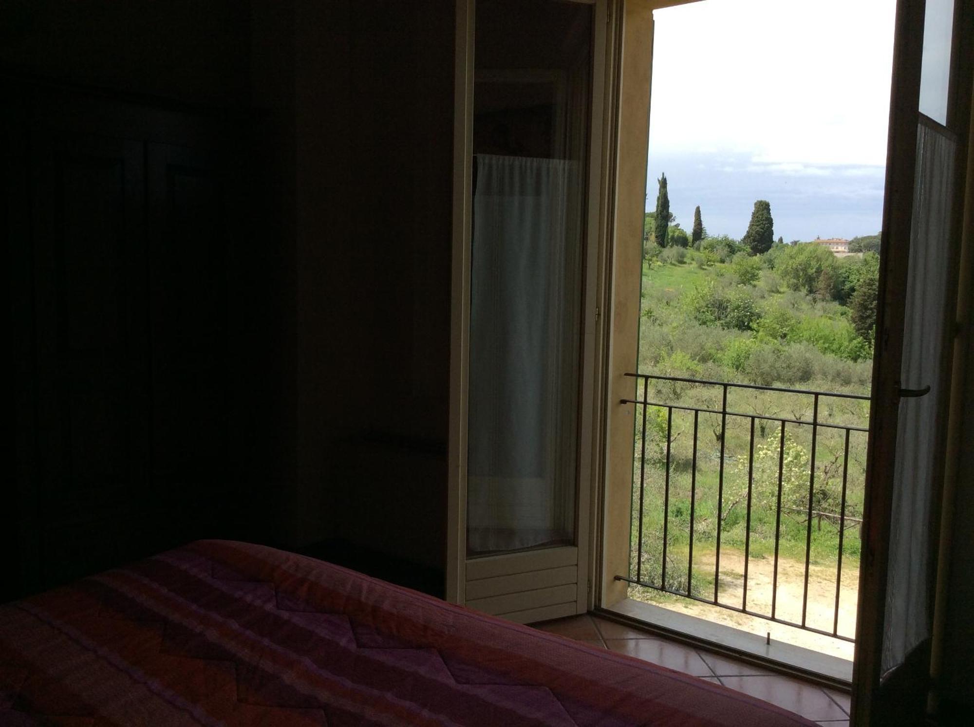 Residence Le Meridiane Siena Rum bild